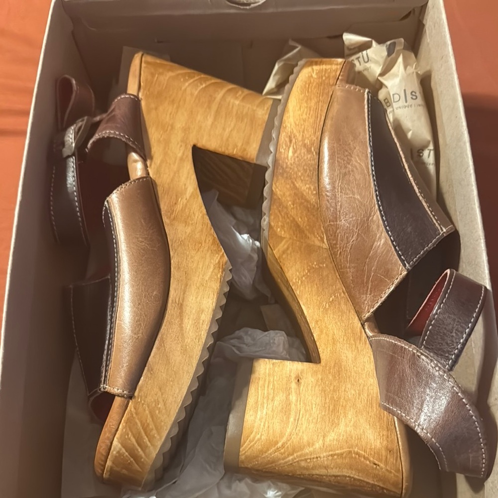 Bed Stu Brown Platform Shoes with Leather Finish NWOT